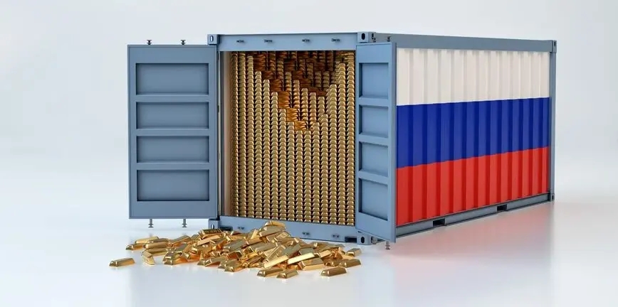 Container mit russischer Flagge an der Seite, gefüllt mit Goldbarren, um den jüngsten Schritt in Gold aus Russland darzustellen