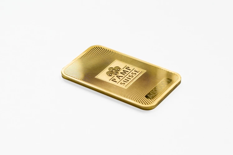 The reverse of the PAMP Suisse gold bar