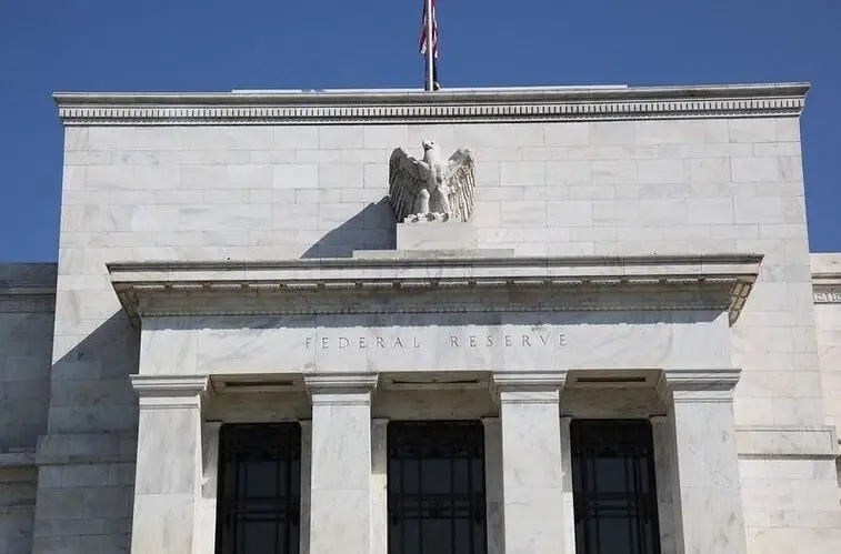 Federal Reserve Gebäude während eines Inflationsanstiegs, der eine Chance für Goldanleger sein könnte