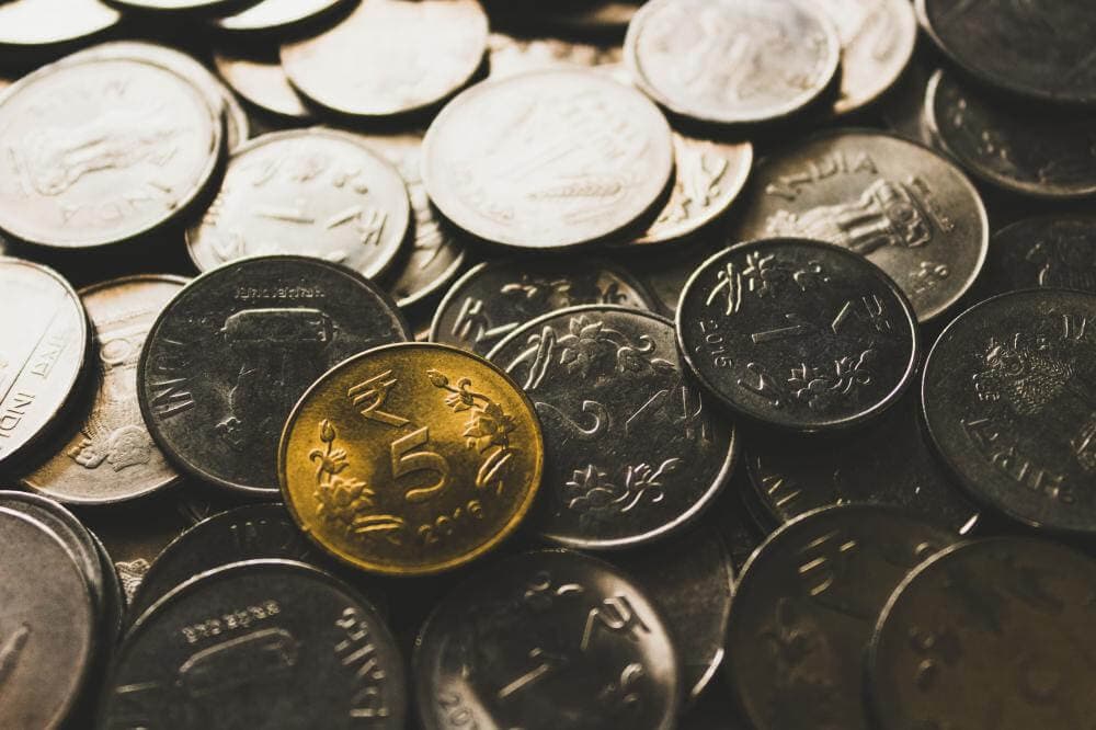 3 segnali di svalutazione monetaria ristrutturazione del debito politica economica espansiva precedono svalutazione monetaria