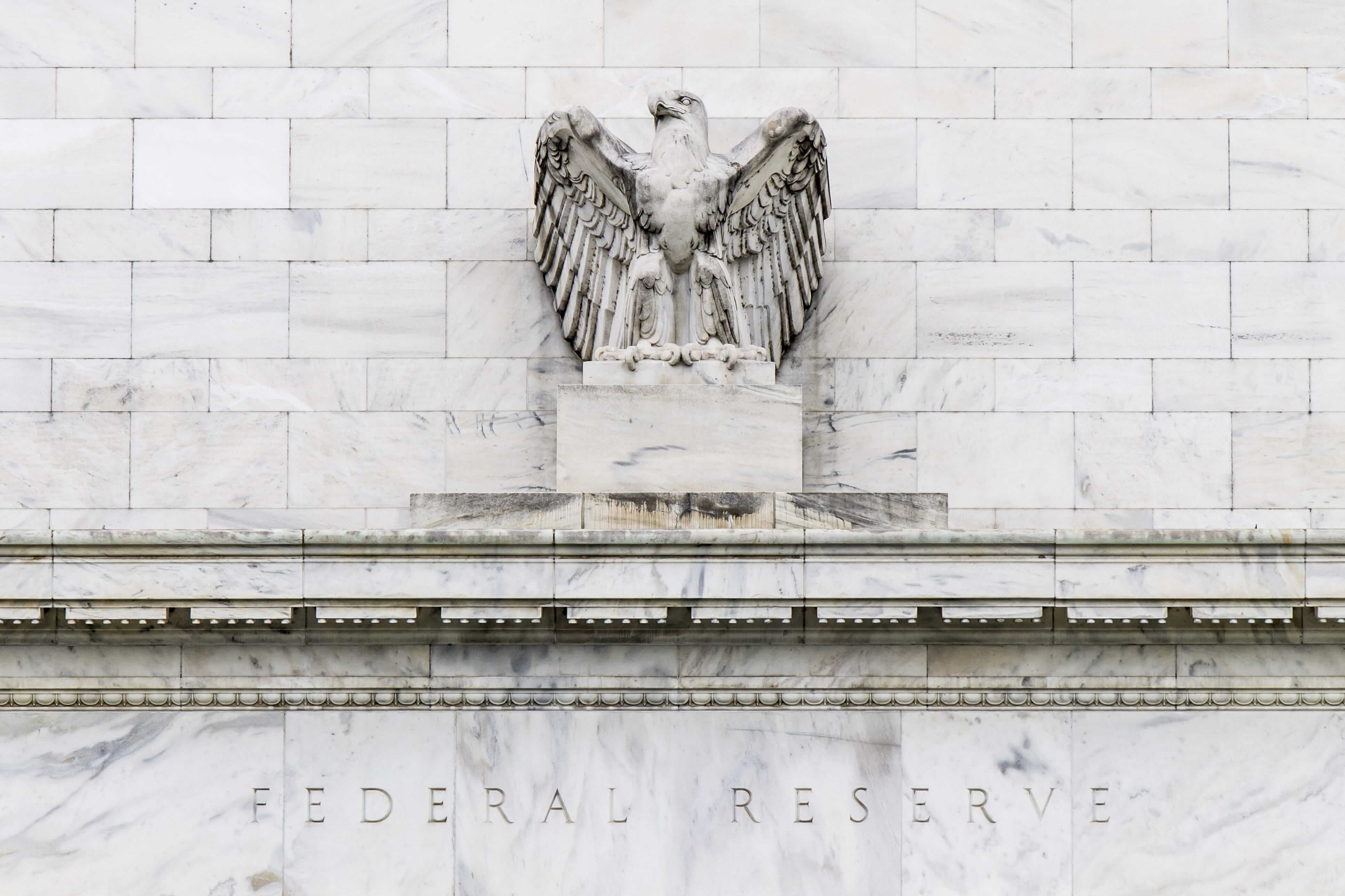La settimana in breve: La Fed punta a ulteriori rialzi dei tassi di interesse, l'economia cinese si indebolisce La sede della Federal Reserve.